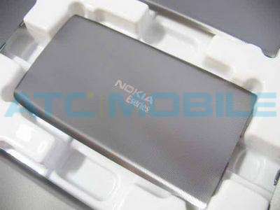 Kryt baterie (zadní) telefonu Nokia E-52, barva ocelově šedá (Metal Grey) Kryt baterie (zadní) telefonu Nokia E-52, barva ocelově šedá (Metal Grey)