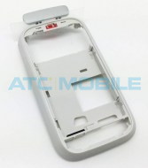 Středn&iacute; kryt Nokia 6111 b&iacute;l&yacute; včetně krytky konektoru a uvolňovac&iacute;ho tlač&iacute;tka - 0268106