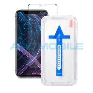 Tvrzen&eacute; sklo Shield4U iPhone 15 Full-Glue čern&eacute; 2,5D s aplik&aacute;torem
